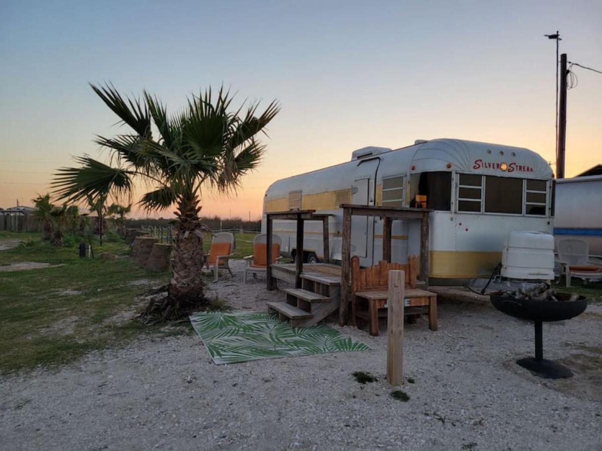 Maggie At The Beach - 1973 Vintage Rv Port Lavaca Luaran gambar